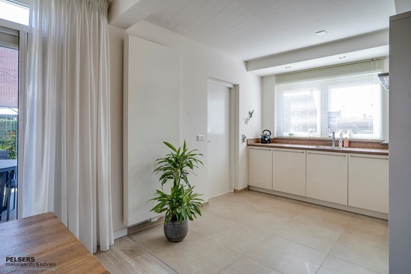 Medium property photo - Gouverneur Van Hovelllaan 28, 5953 CV Reuver